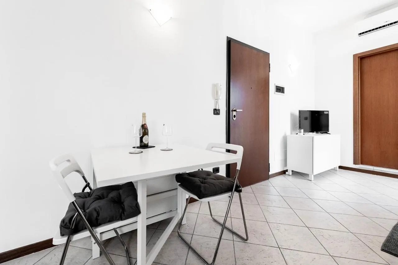 Realkasa Otto Colonne Flat Apartment Bologna