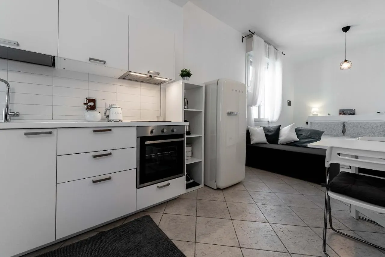 Realkasa Otto Colonne Flat Apartment Bologna